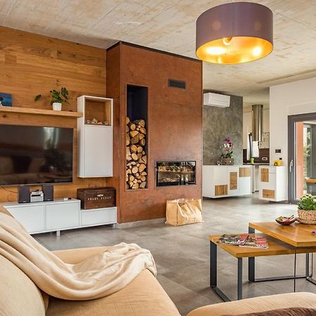 Apartments Bijou With Big Private Garden Near Umag Vilanija Luaran gambar