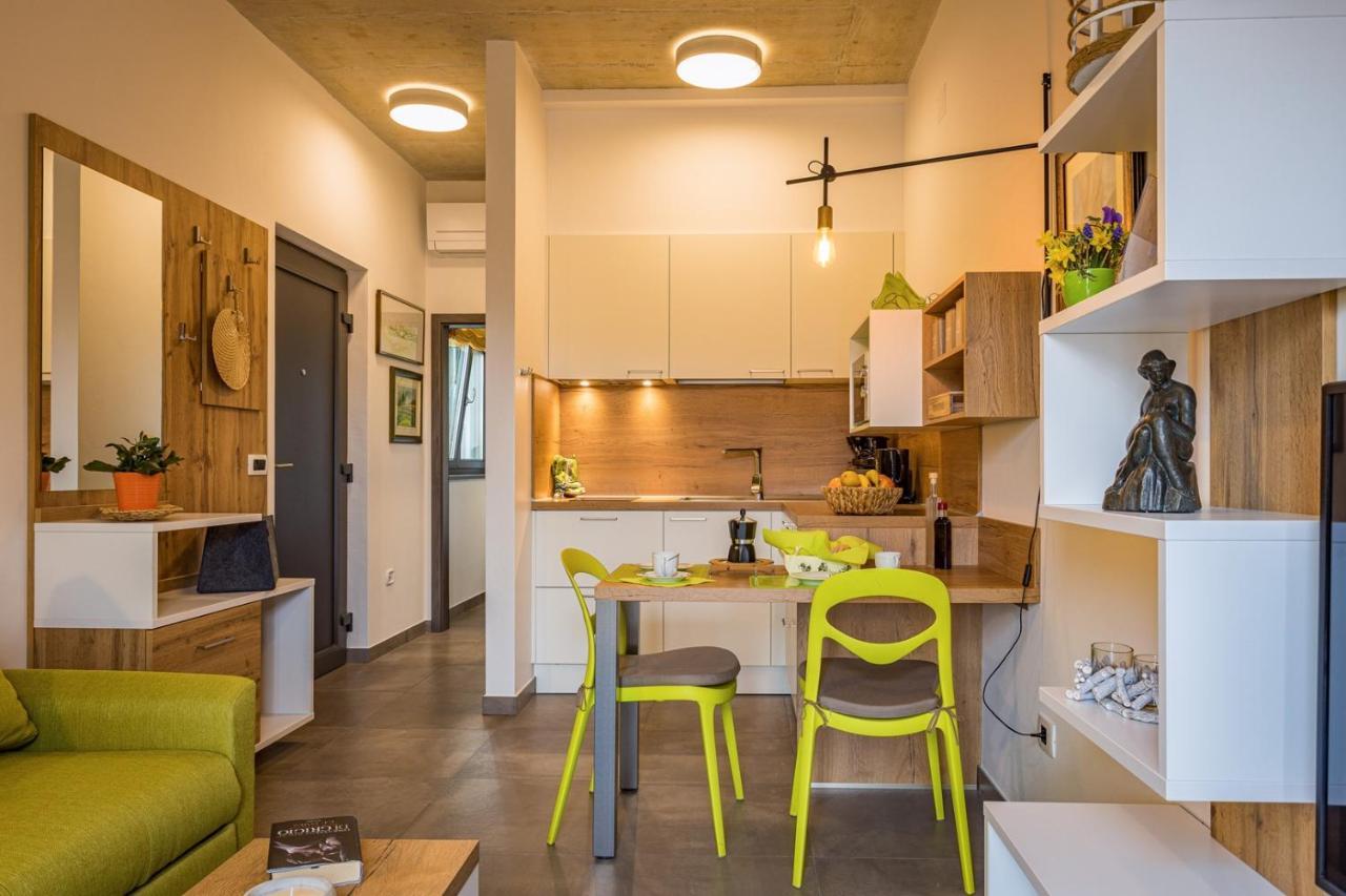 Apartments Bijou With Big Private Garden Near Umag Vilanija Luaran gambar