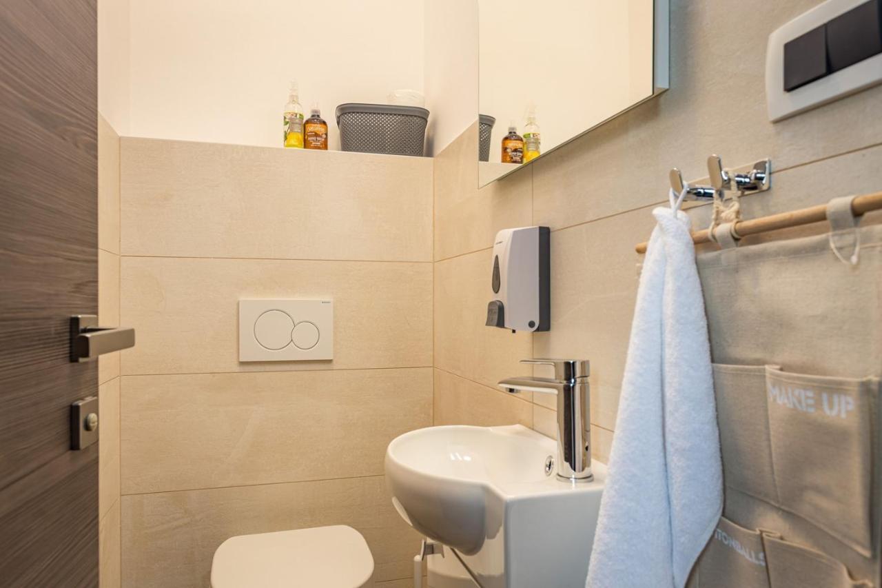 Apartments Bijou With Big Private Garden Near Umag Vilanija Luaran gambar